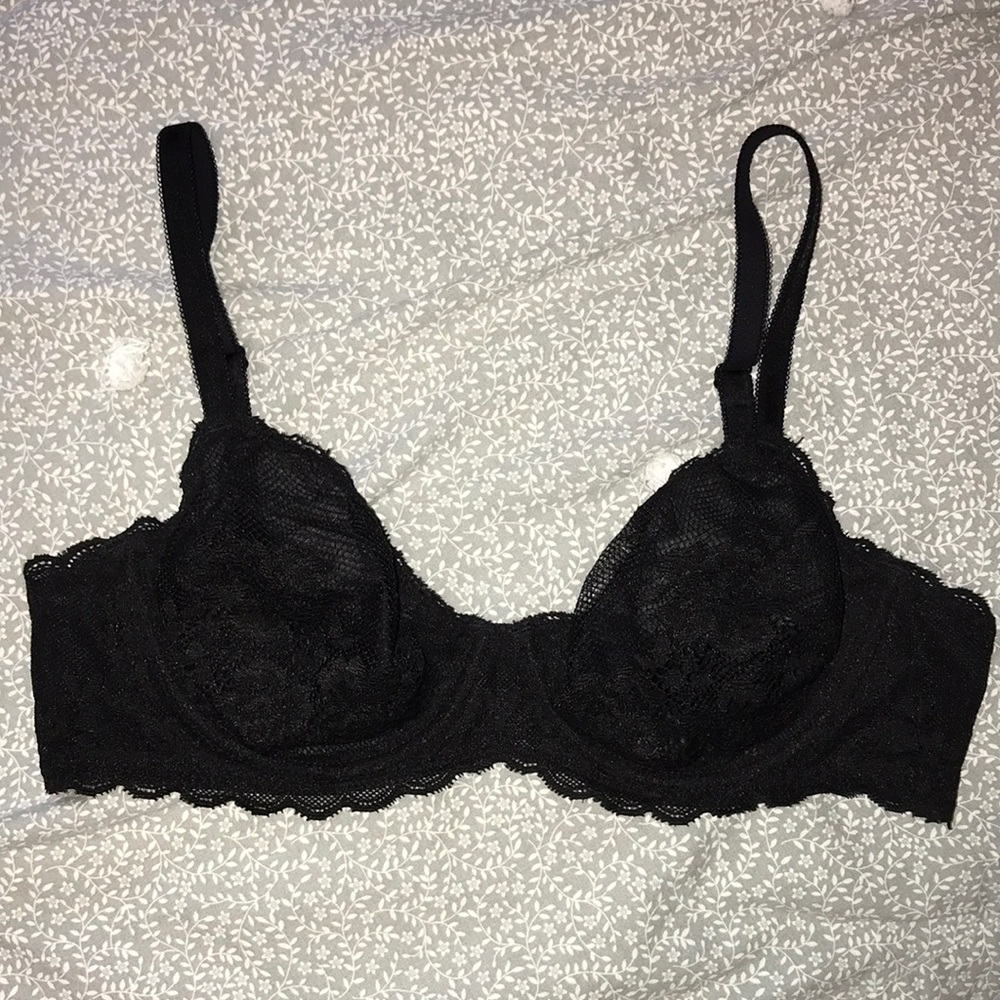 Victoria’s Secret Black lace underwire bra